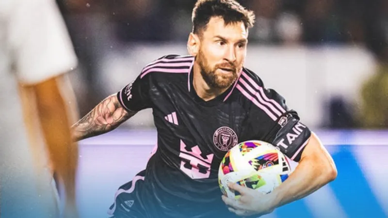 Lionel Messi - Tiền đạo ảo số 1 thế giới